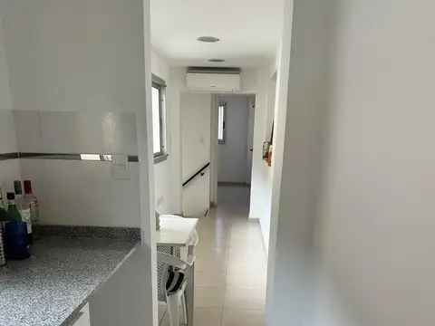 Galpon en Alquiler en Bernal, USD 3.000