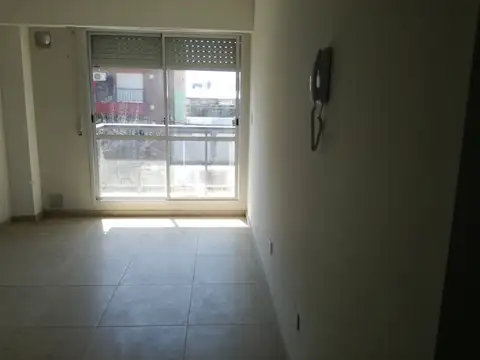 EXCELENTE MONO AMBIENTE