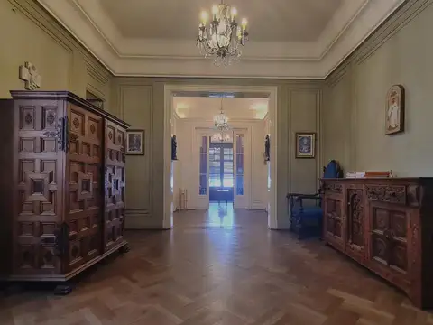 Departamento 8 ambientes con 5 baños