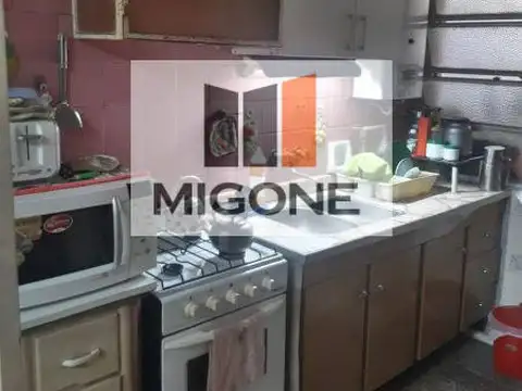 Casa 3 ambientes con 2 baños