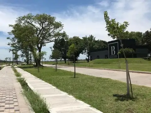 Terreno en Venta 10  mts Frente