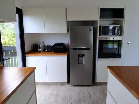 Casa en Alquiler de 3 dormitorios