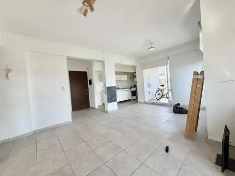 Coronel Arena 3100, Piso 6