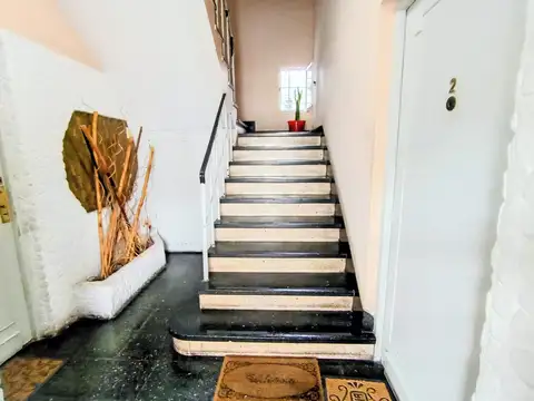 Cervantes 1300, Piso 1