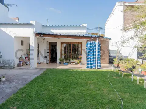 VENTA - CASA 4 DORMITORIOS - LA FLORIDA