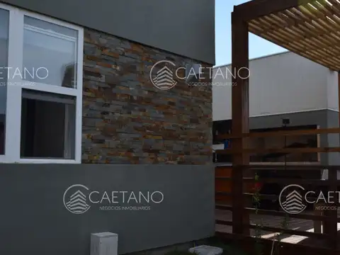 Alquiler casa en Manantiales 2 dormitorios con parrillero temporada