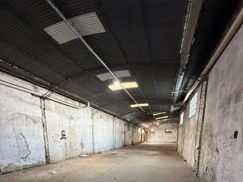 Galpon en Venta 15  mts Frente