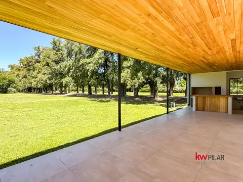 Casa en venta en La Esperanza, Club De Campo, General Rodriguez, GBA Oeste - 6 Ambientes