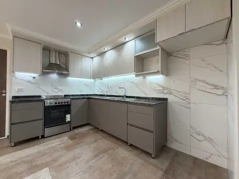 Depto Tipo Casa en Venta al Este