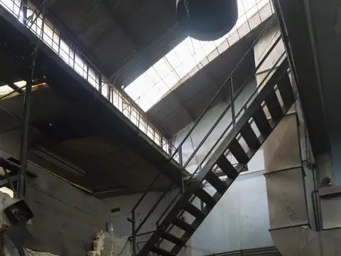 Edificio Comercial DE 624 m2.