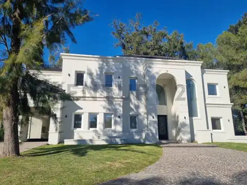 Casa en Alquiler de 5 dormitorios