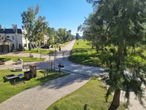 Casa en Alquiler en Saint Thomas Oeste Canning 4 dorm en suite dependencia lote de 1500m