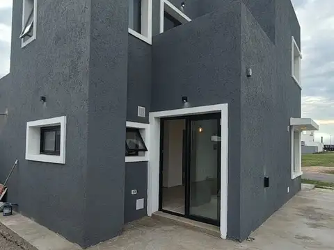 ALQUILER CASA SAN IGNACIO VILLAGE GRAN TERRENO !