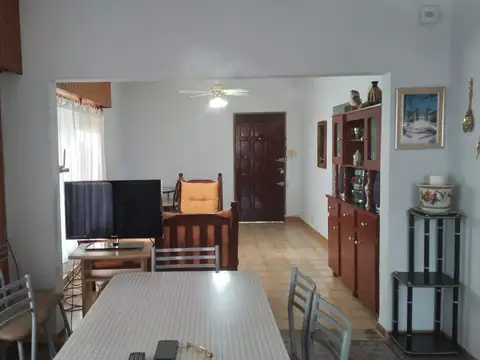 CASA EN EXCELENTE UBICACION