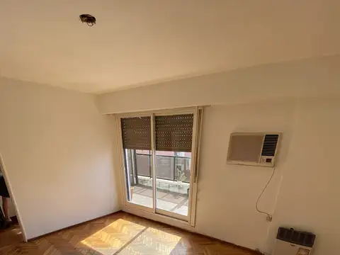 Departamento en Venta en Villa del Parque, USD 82.000