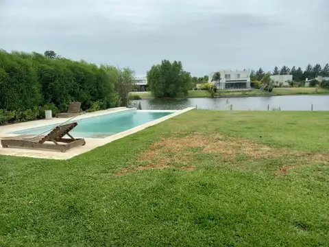 Casa en Alquiler en San Matias, USD 2.500