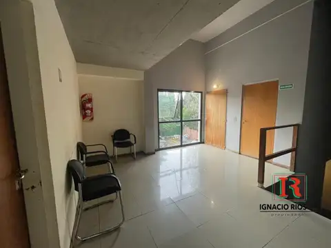 Oficina en Venta con 1 cochera