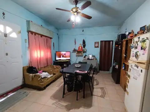 Casa 5 ambientes con 2 baños
