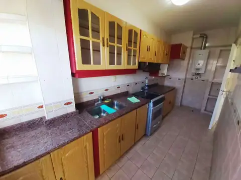 Departamento en Alquiler en Parque Chacabuco, $ 580.000