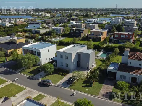 Casa en Venta en Villanueva, USD 370.000