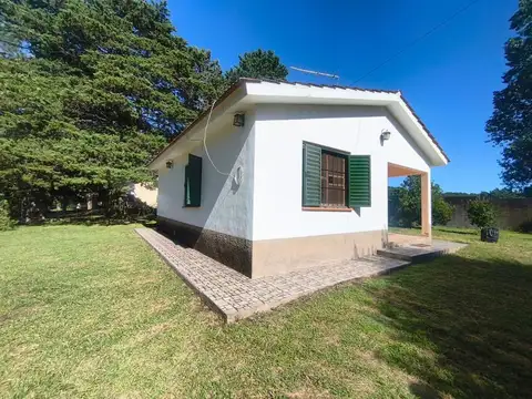 Santa Rita y C. Espinillos. MZ 146 LT 20 100