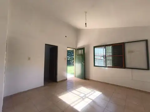 Santa Rita y C. Espinillos. MZ 146 LT 20 100