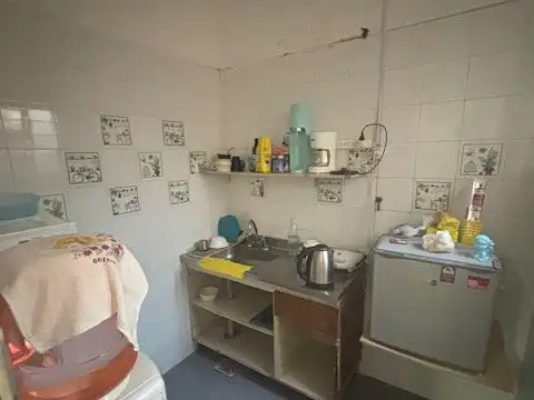 Local en Venta Via Púb.