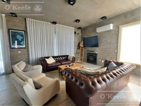 Casa 5 ambientes con 2 baños