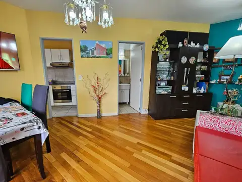 VENTA MORON DEPTO 3 AMBIENTES COC SEPARADA PERMUTA