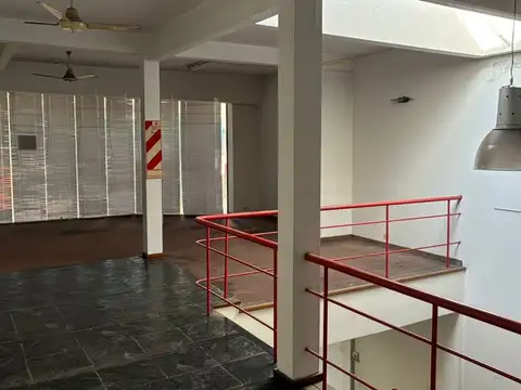 ALQUILER LOCAL COMERCIAL – Av. Maipú, Florida