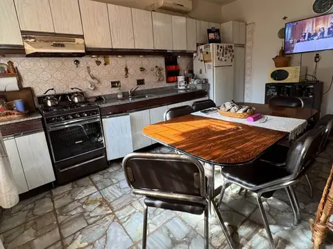 Depto Tipo Casa en Venta de 4 ambientes