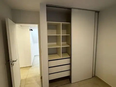 Casa 6 ambientes con 3 baños