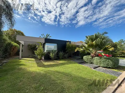 Alquiler Casa de 3 dormitorios, Funes Hills Miraflores