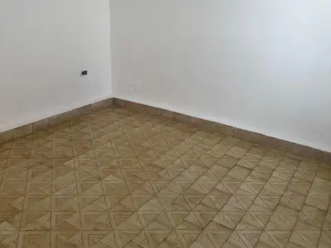 Departamento en Alquiler en Los Hornos [Cod: 2852-67]