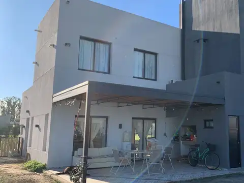 Casa  en Venta ubicado en Barrio Privado el Ensueño, Escobar, G.B.A. Zona Norte