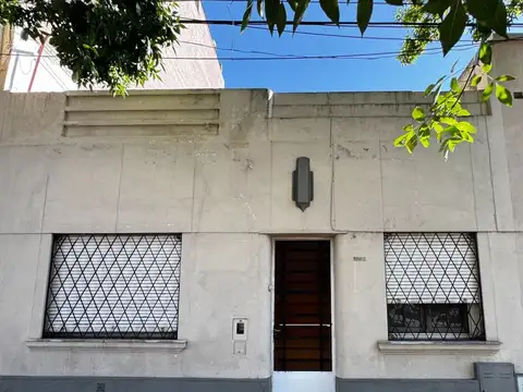 CASA EN VENTA 2 DORMITORIOS ESPAÑA Y HOSPITALES