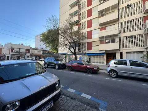 Local en Venta en Flores, USD 80.000