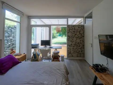 Casa en Alquiler con 1 cochera