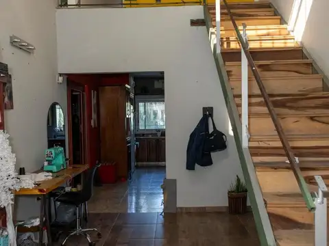 Casa 5 ambientes con 1 baño