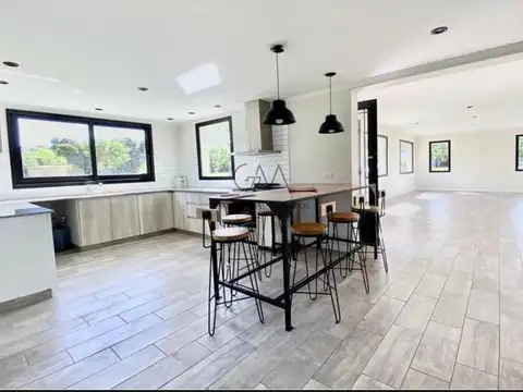 Jorge Newbery 4550, Mar Del Plata, Buenos Aires, Argentina.