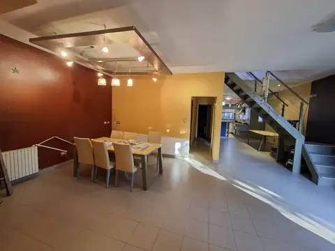 Casa 4 ambientes con 3 baños