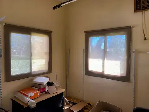 Av. H. Yrigoyen 16264