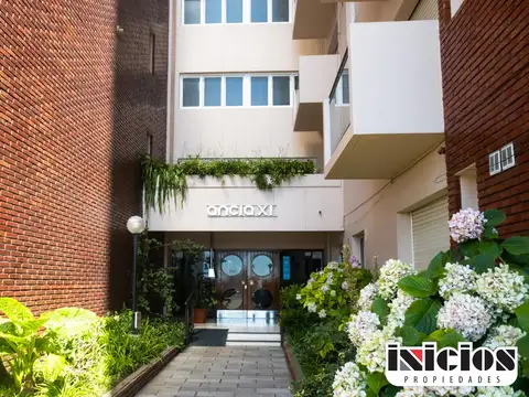 Av Costanera Norte 100, Piso 5