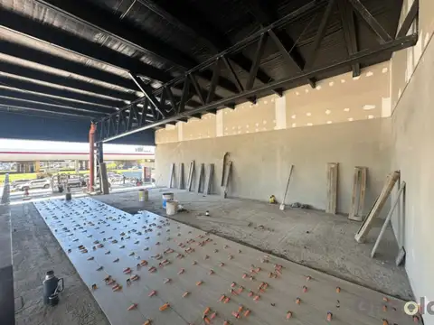 Local en Alquiler en Moreno, USD 1.235