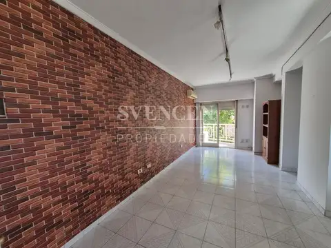 Av. 12 de Octubre 400