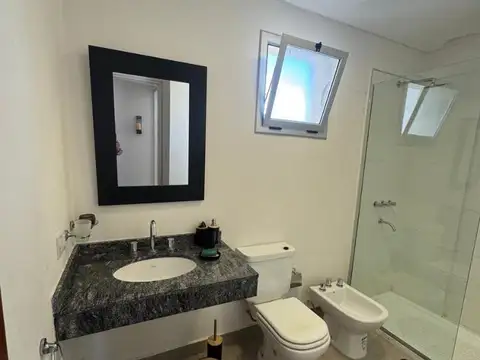 20 De Febrero Y 12 De Octubre