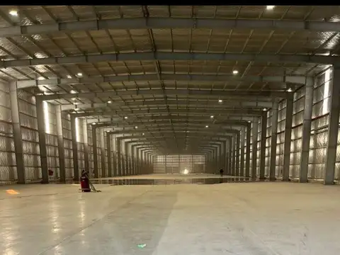 Galpón en alquiler de 3000 M2 en Parque Industrial Spegazzini Ezeiza