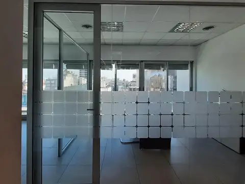 Oficina en Venta con 2 cocheras