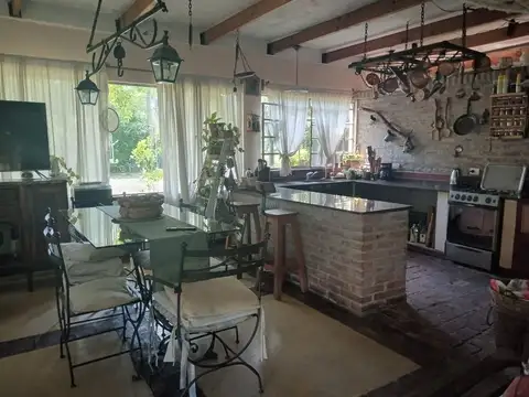 Casa en Venta con 1 cochera