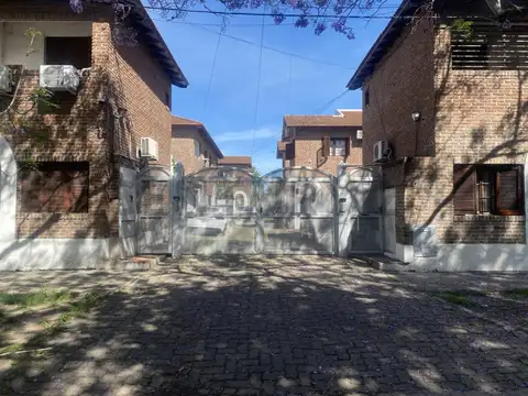 Venta duplex en 37 e/ 30 y 31